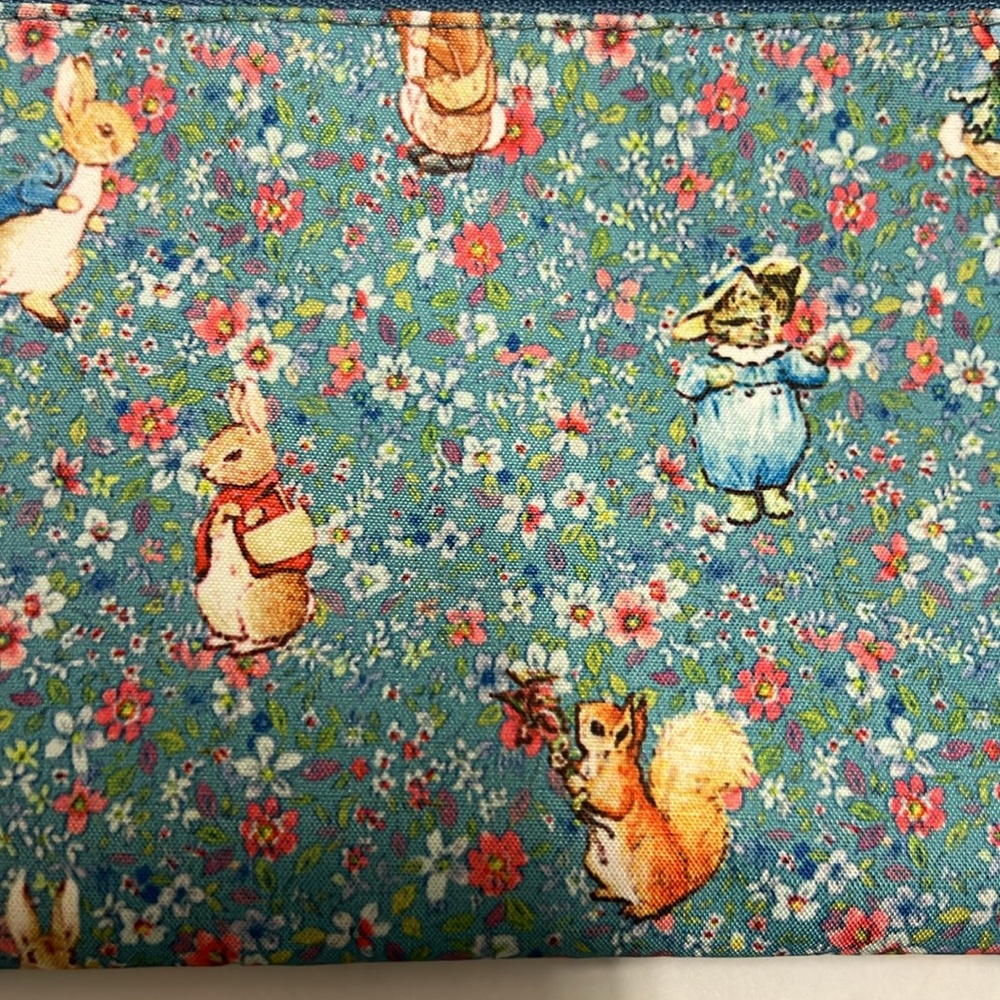 Peter Rabbit Blue Floral Pouch - Picture 2 of 3